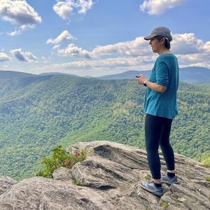 Meet your Posher, Lisa